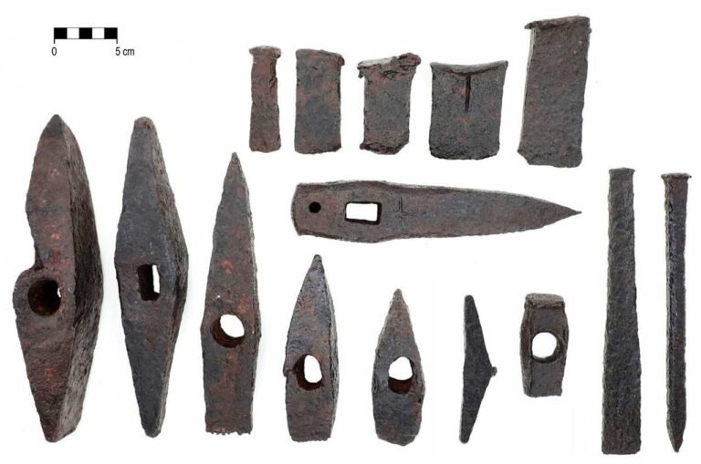 Rare Dacian stonemason’s tool kit unearthed in Romanian quarry